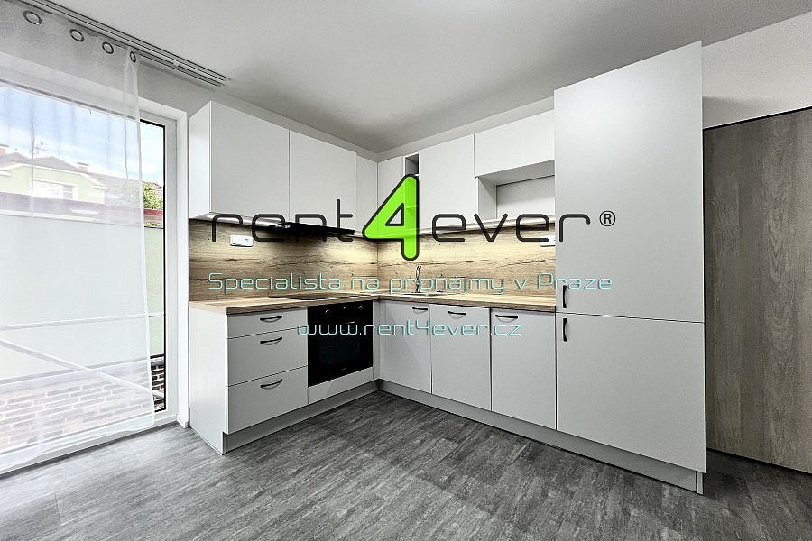 Pronájem bytu 2+kk 51 m² – fotografie 3
