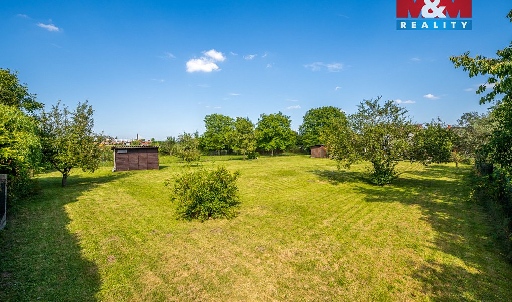 Prodej stavebního pozemku 1 676 m², Dašice – náhled fotky 2