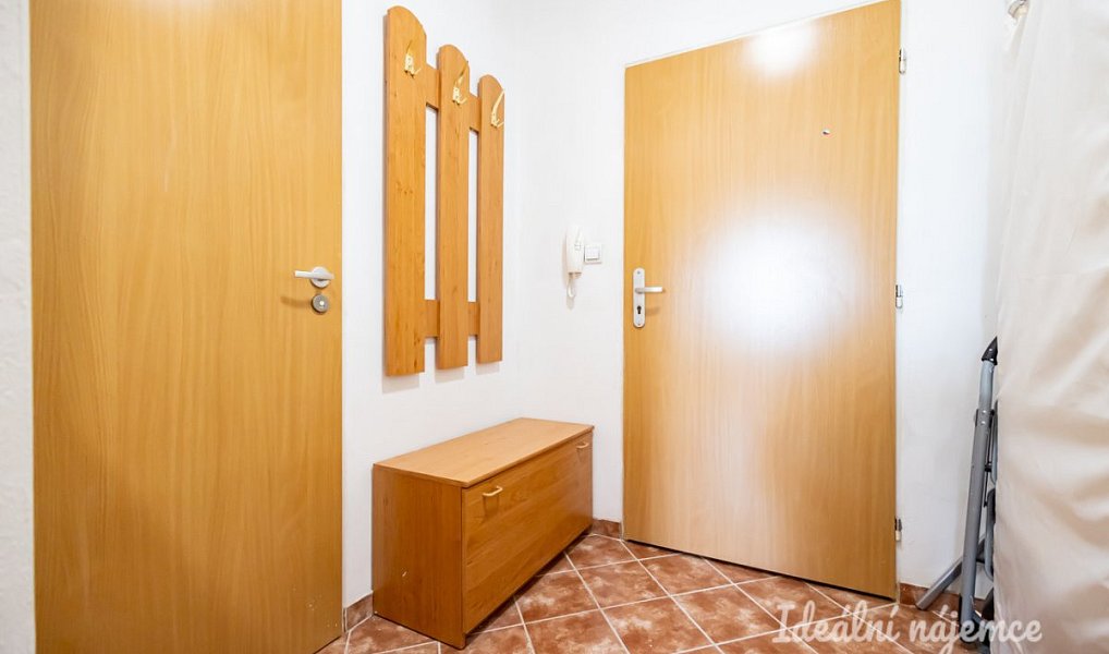 Pronájem bytu 1+kk 47 m², Šestajovice – náhled fotky 7