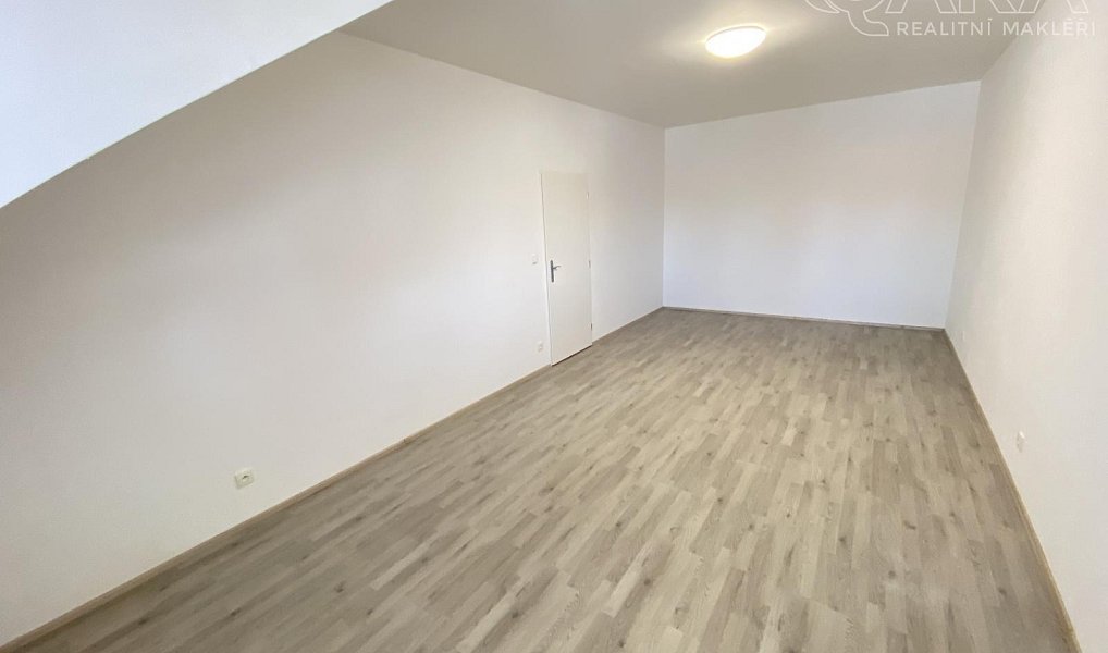 Pronájem bytu 3+kk 86 m², Ivanovice na Hané – náhled fotky 16