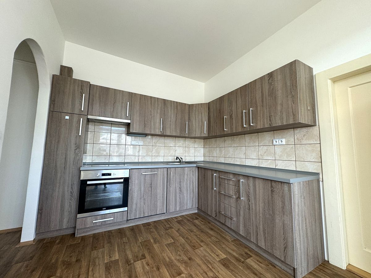 Pronájem bytu 3+1 80 m²