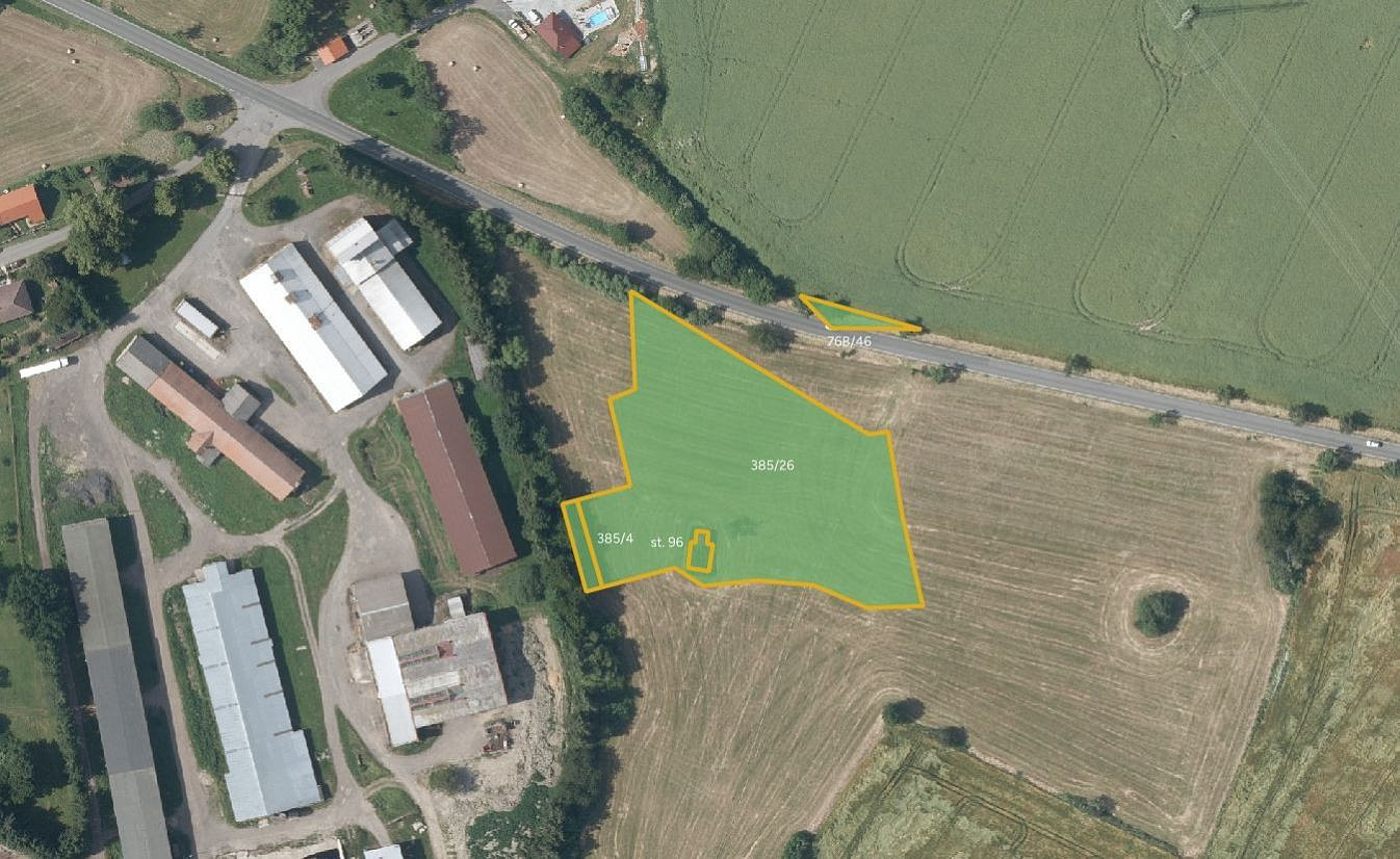 Prodej pole 73 439 m²