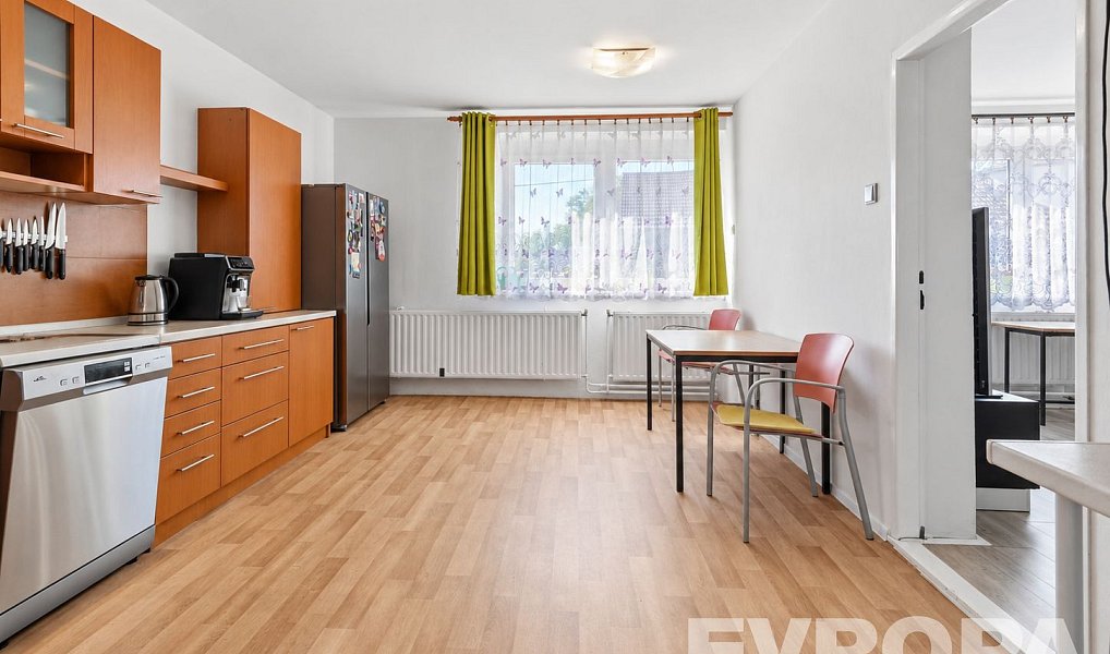 Prodej nájemního domu, činžáku 180 m², Libáň – náhled fotky 2