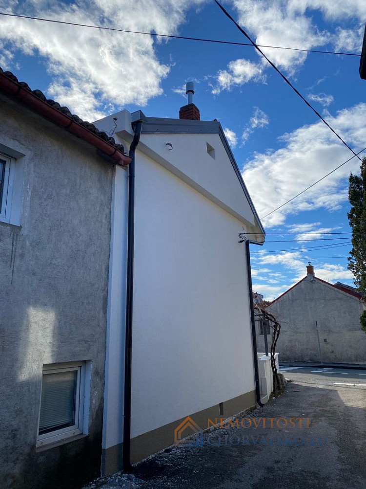 Prodej domu 90 m² s pozemkem 300 m² - Vista 2