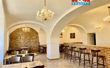 Pronájem restaurace 300 m², náměstí Míru, Blatná, okres Strakonice