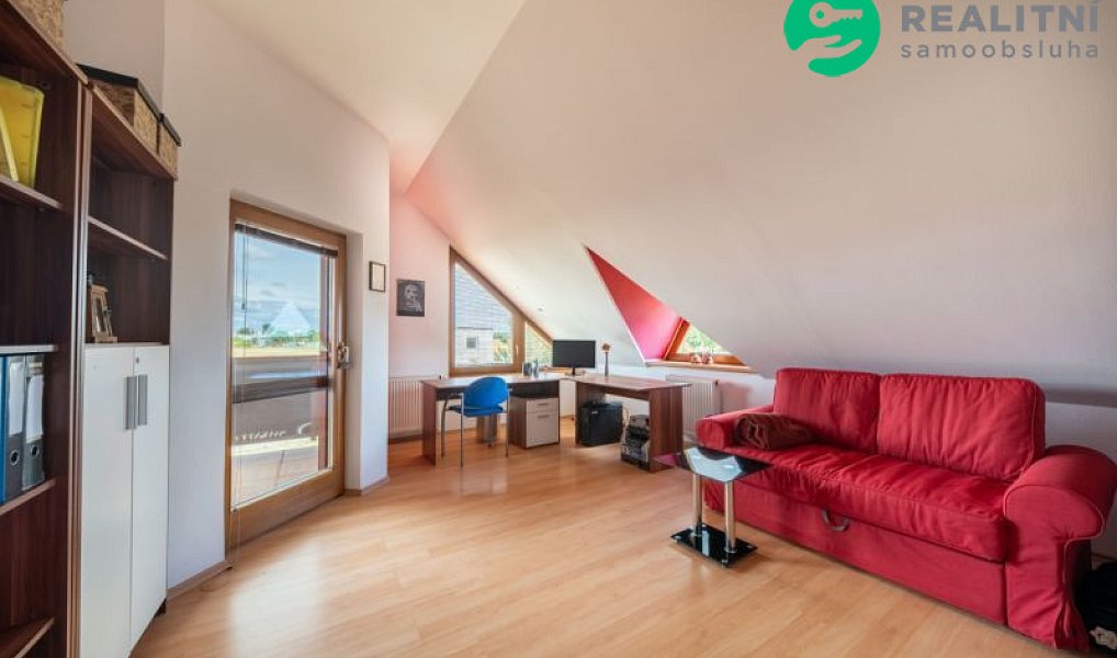 Prodej domu 257 m² s pozemkem 1 726 m², Tasovice – náhled fotky 22