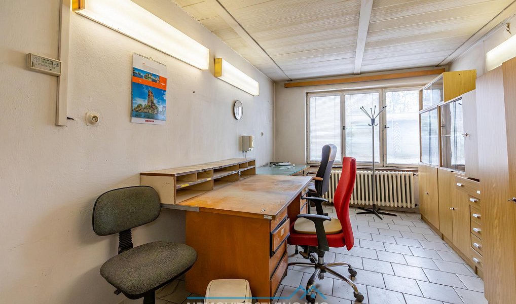 Prodej výrobních prostor 12 000 m², Hrušovany nad Jevišovkou – náhled fotky 8