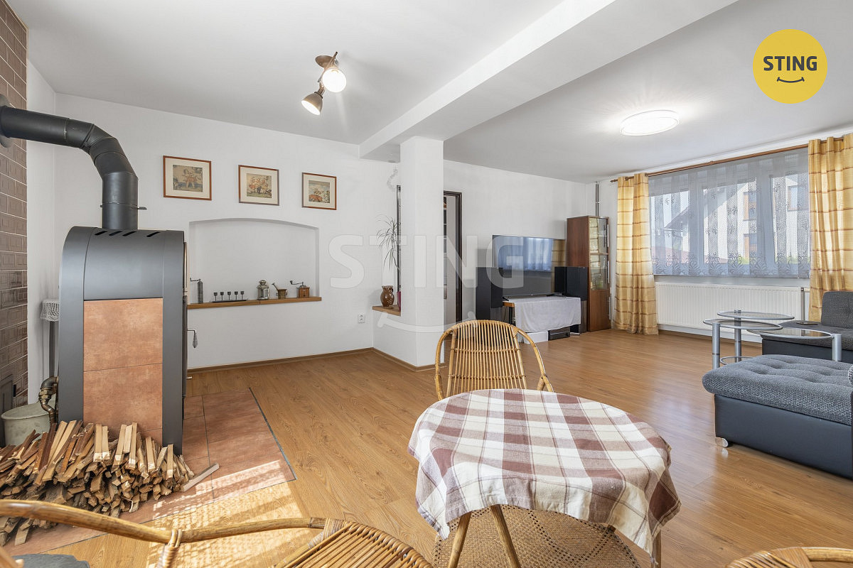 Prodej domu 230 m² s pozemkem 1 129 m² — photo 4