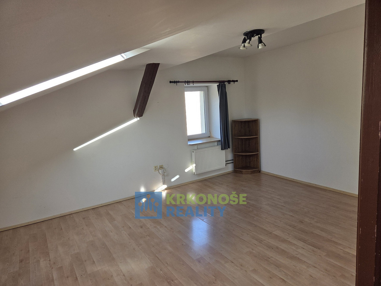 Pronájem bytu 2+kk 58 m² – fotografie 2
