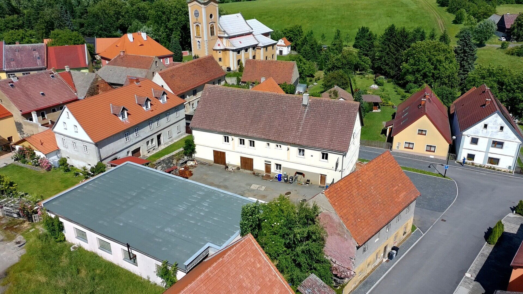 Prodej domu 900 m² s pozemkem 1 315 m² – fotografie 3