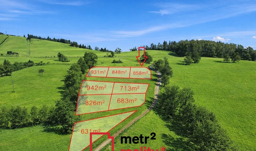 Prodej stavebního pozemku 858 m², Staré Město – náhled fotky 2