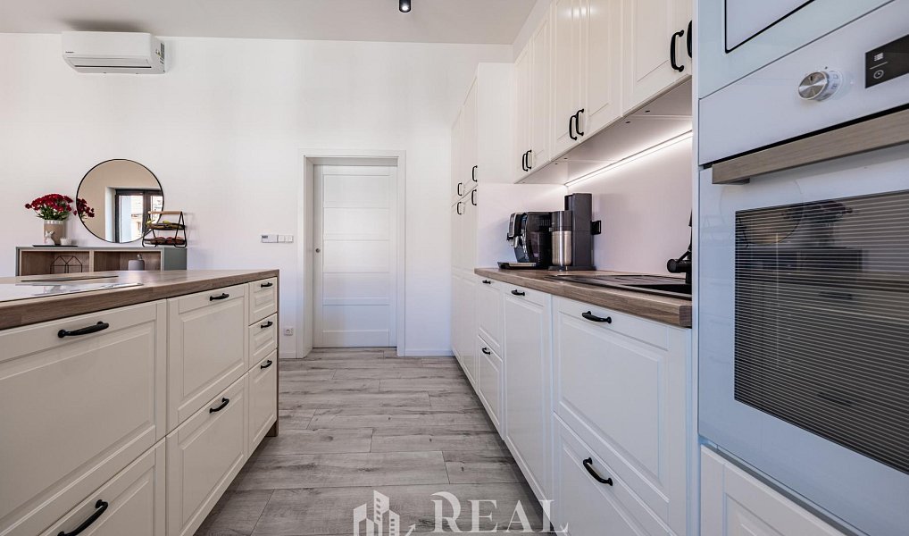 Prodej domu 240 m² s pozemkem 400 m², Louny – náhled fotky 26