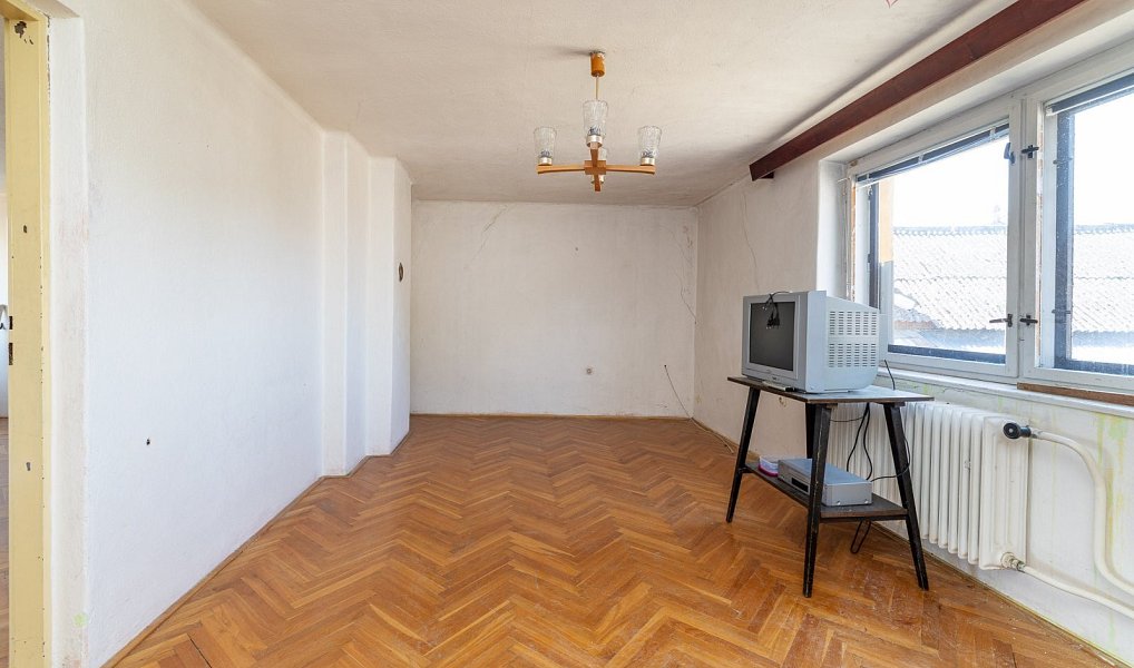 Prodej domu 227 m² s pozemkem 3 154 m², Křenovice – náhled fotky 9