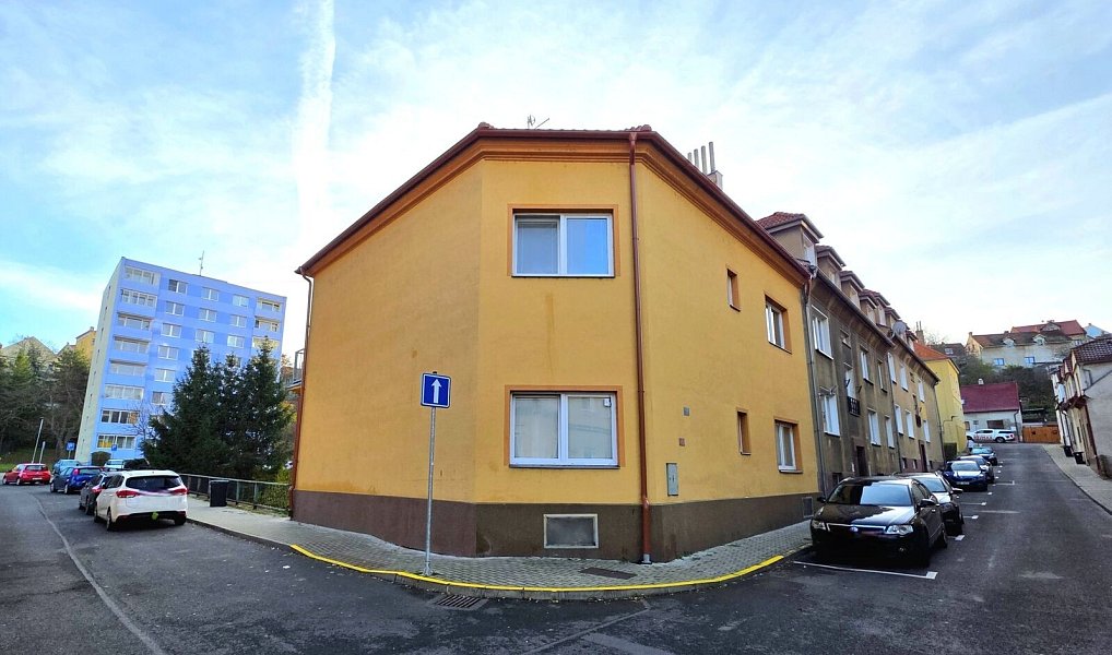 Prodej domu 172 m² s pozemkem 312 m², Žatec – náhled fotky 25