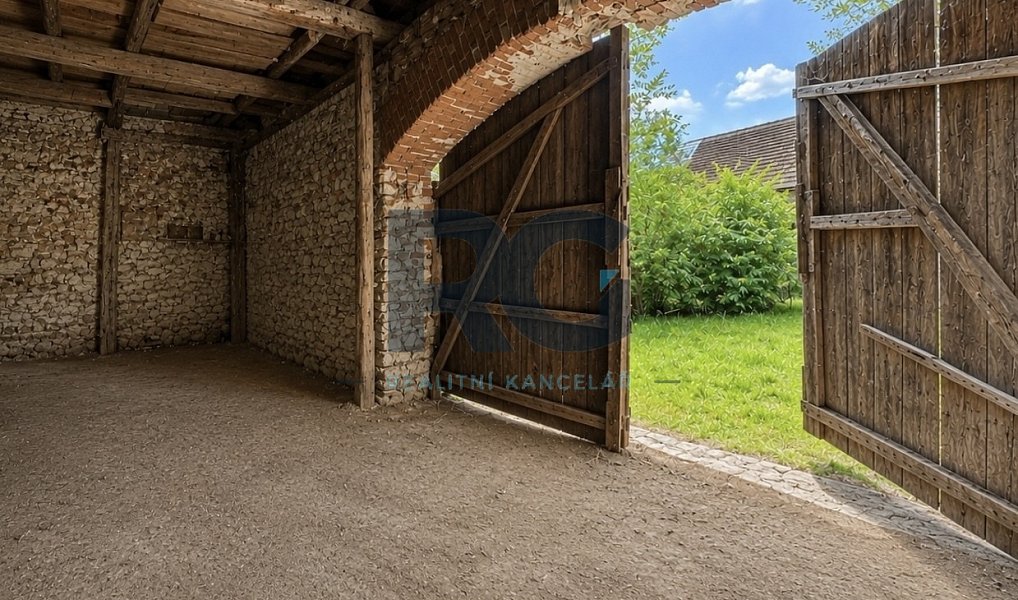 Prodej stavebního pozemku 712 m², Kluky – náhled fotky 2