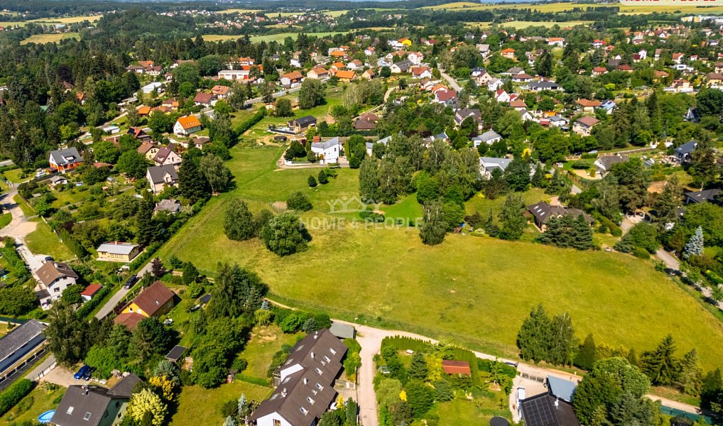 Prodej stavebního pozemku 1 233 m², Kamenice – náhled fotky 10