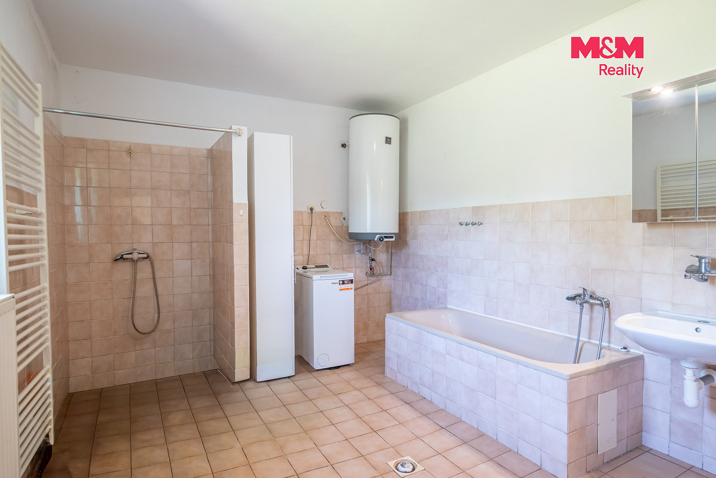 Prodej domu 163 m² s pozemkem 8 913 m² — photo 2
