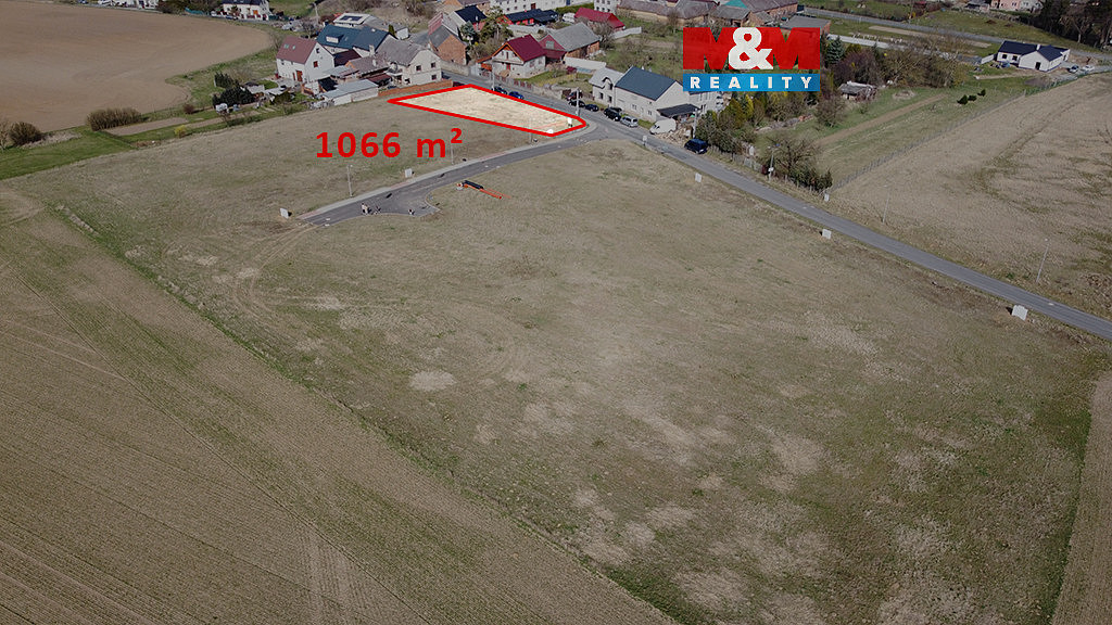 Prodej stavebního pozemku 1 066 m²