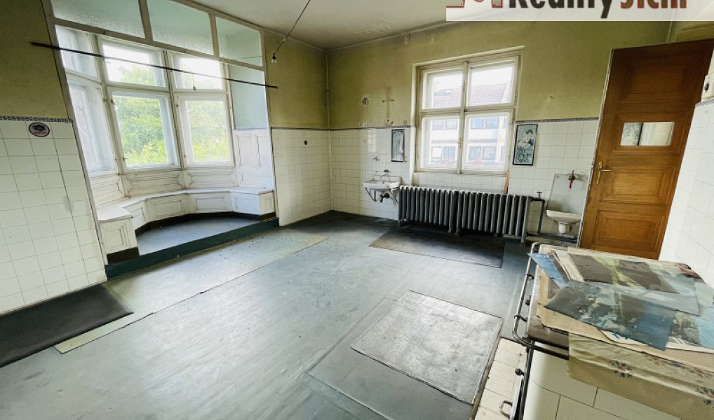 Prodej domu 778 m² s pozemkem 1 156 m², Lomnice nad Popelkou – náhled fotky 17