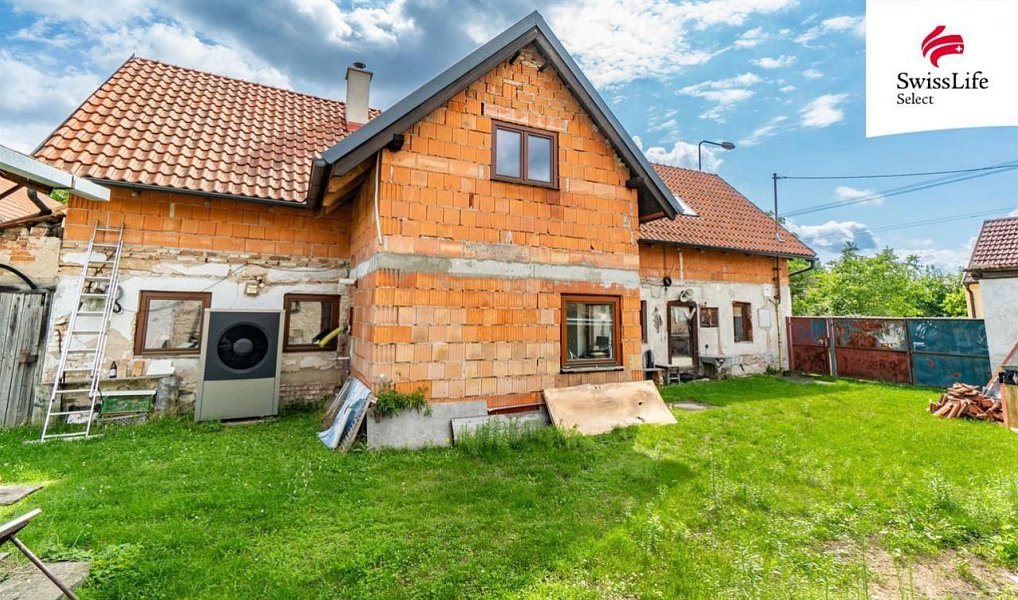 Prodej domu 240 m² s pozemkem 896 m², Kostomlátky – náhled fotky 8
