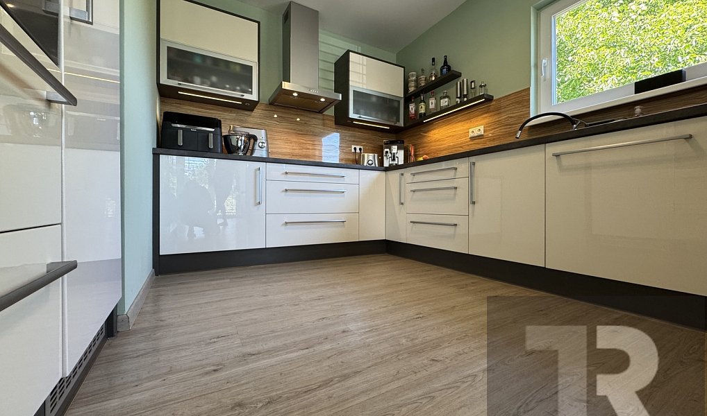 Prodej domu 147 m² s pozemkem 1 050 m², Vejprnice – náhled fotky 7