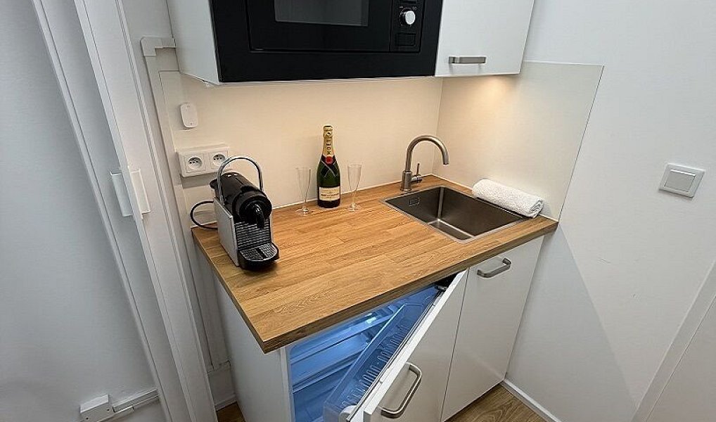 Prodej bytu 1+kk 10 m², Praha – náhled fotky 5