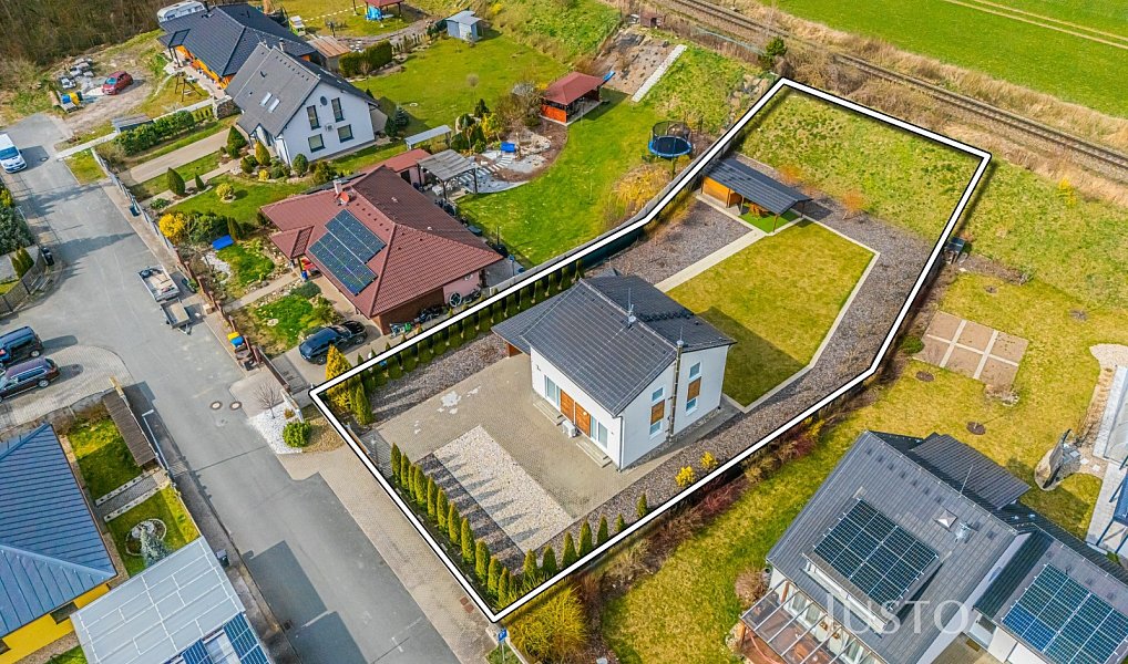 Prodej domu 117 m² s pozemkem 1 389 m², Blešno – náhled fotky 8