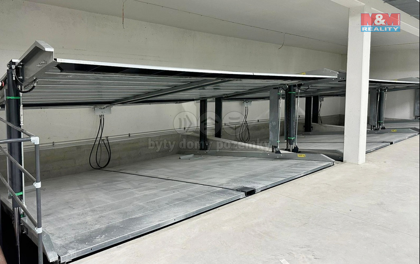 Pronájem garážového stání, 15 m2, plzeň, ul. na jíkalce — photo 3