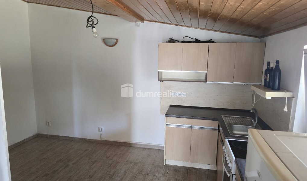Prodej domu 140 m² s pozemkem 731 m², Vinařice – náhled fotky 8