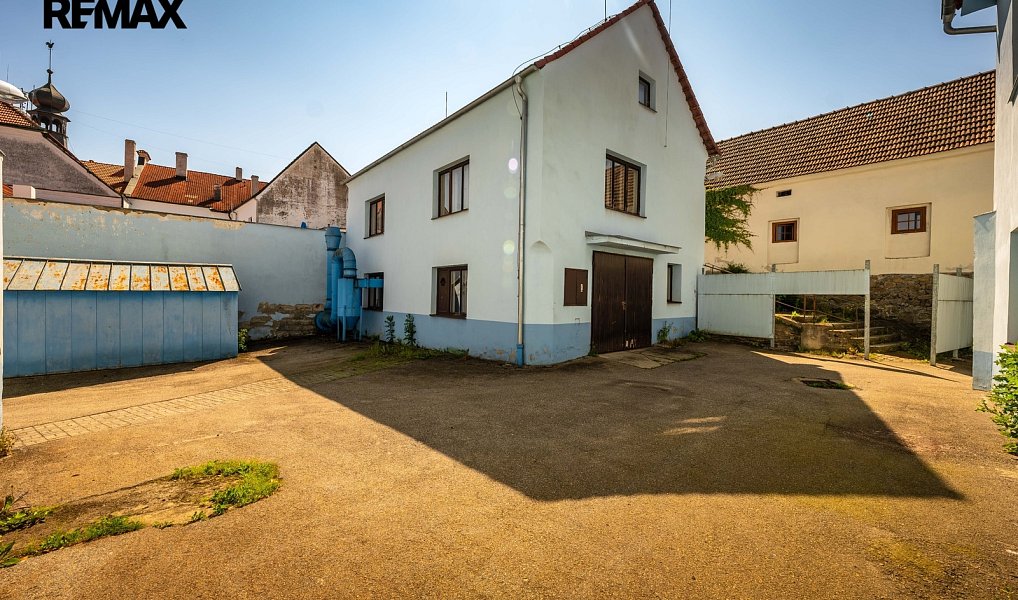 Prodej výrobních prostor 1 115 m², Nové Hrady – náhled fotky 4