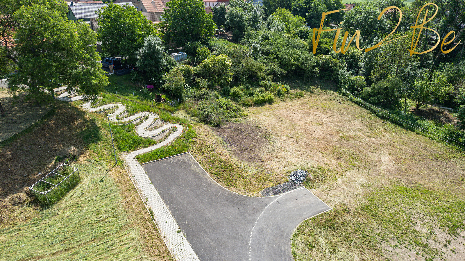 Prodej stavebního pozemku 1 360 m² – pohled 5