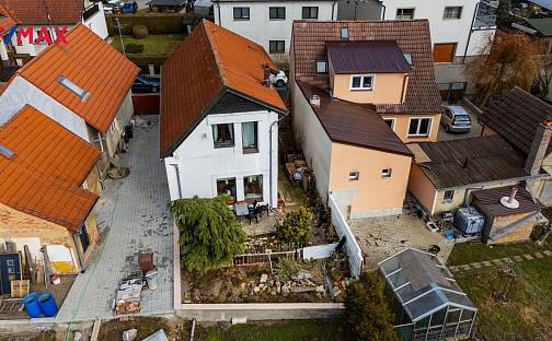 Prodej domu 115 m² s pozemkem 177 m², Ke Stráni, Tachlovice, okres Praha-západ