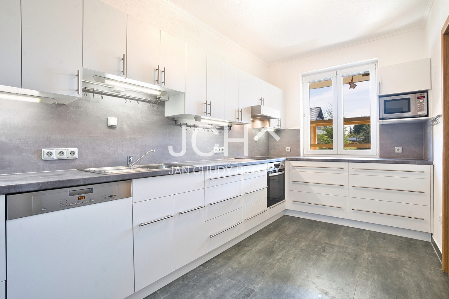 Prodej domu 104 m² s pozemkem 576 m² - Ansicht 3
