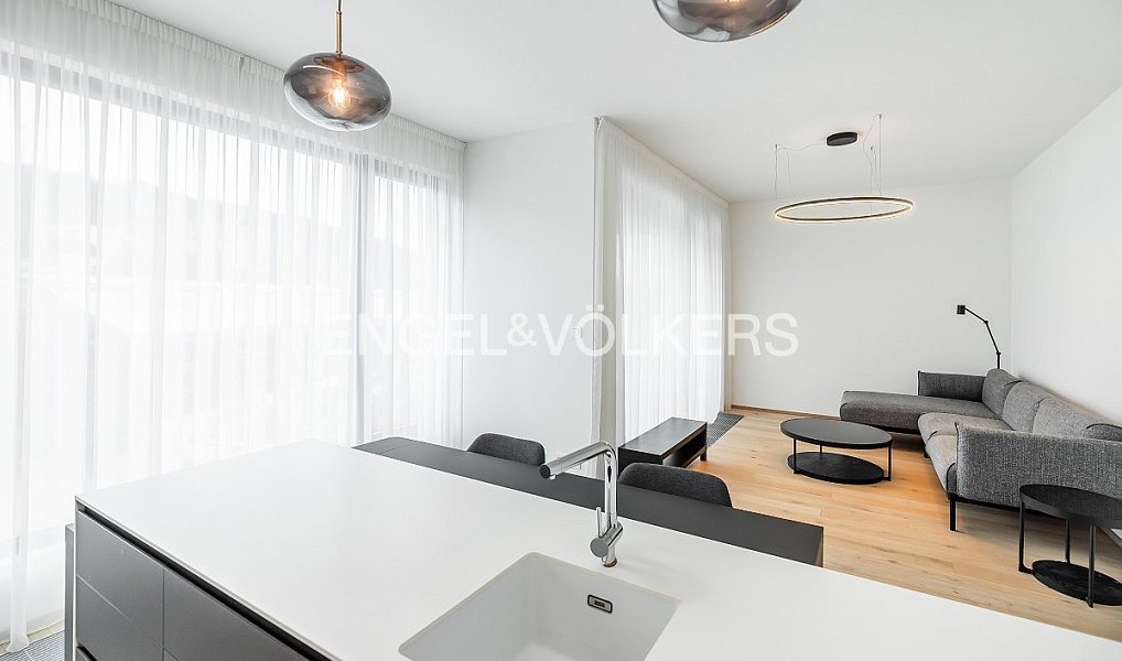 Pronájem bytu 2+kk 65 m², Praha – náhled fotky 6