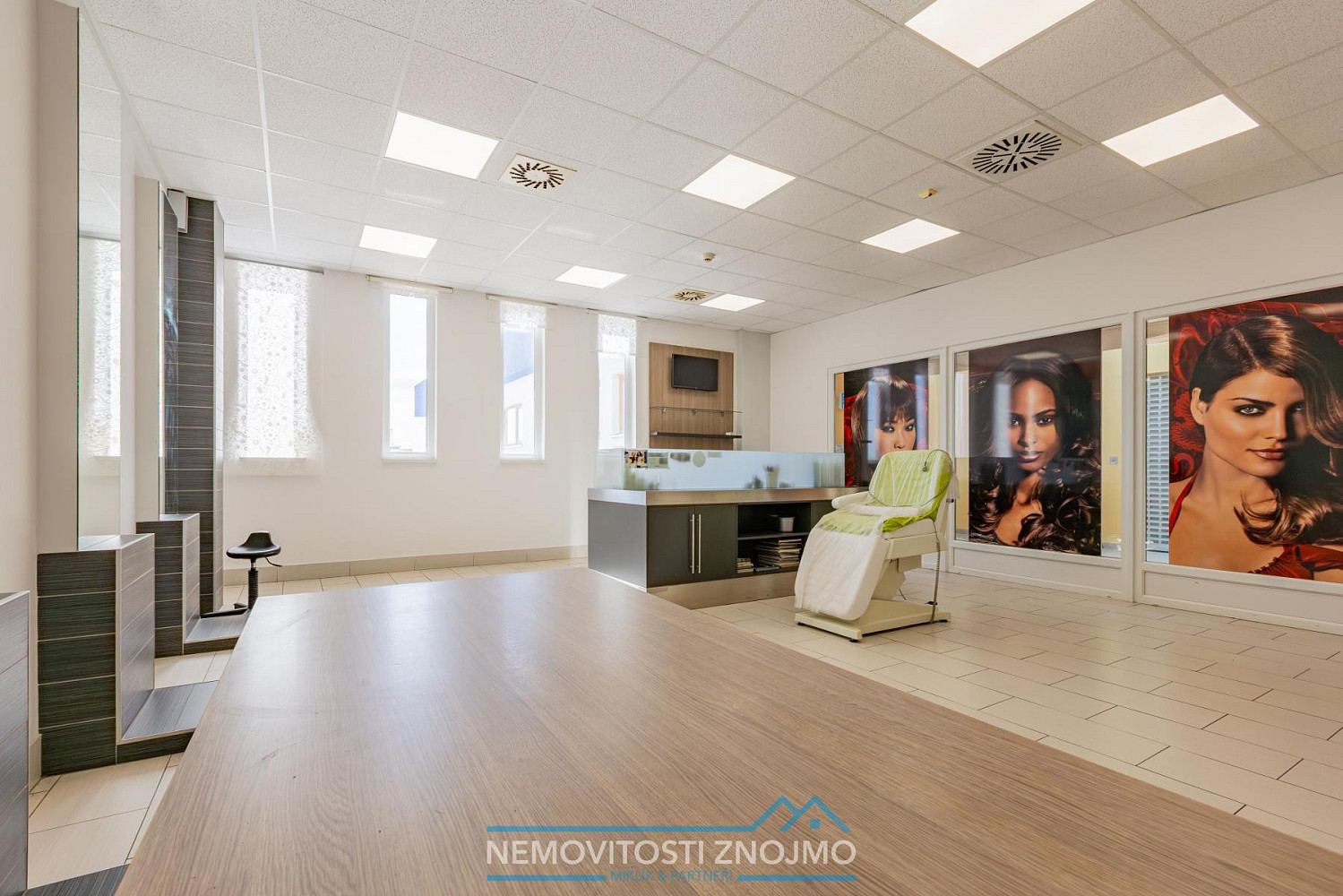 Pronájem obchodních prostor 127 m² – fotografie 4
