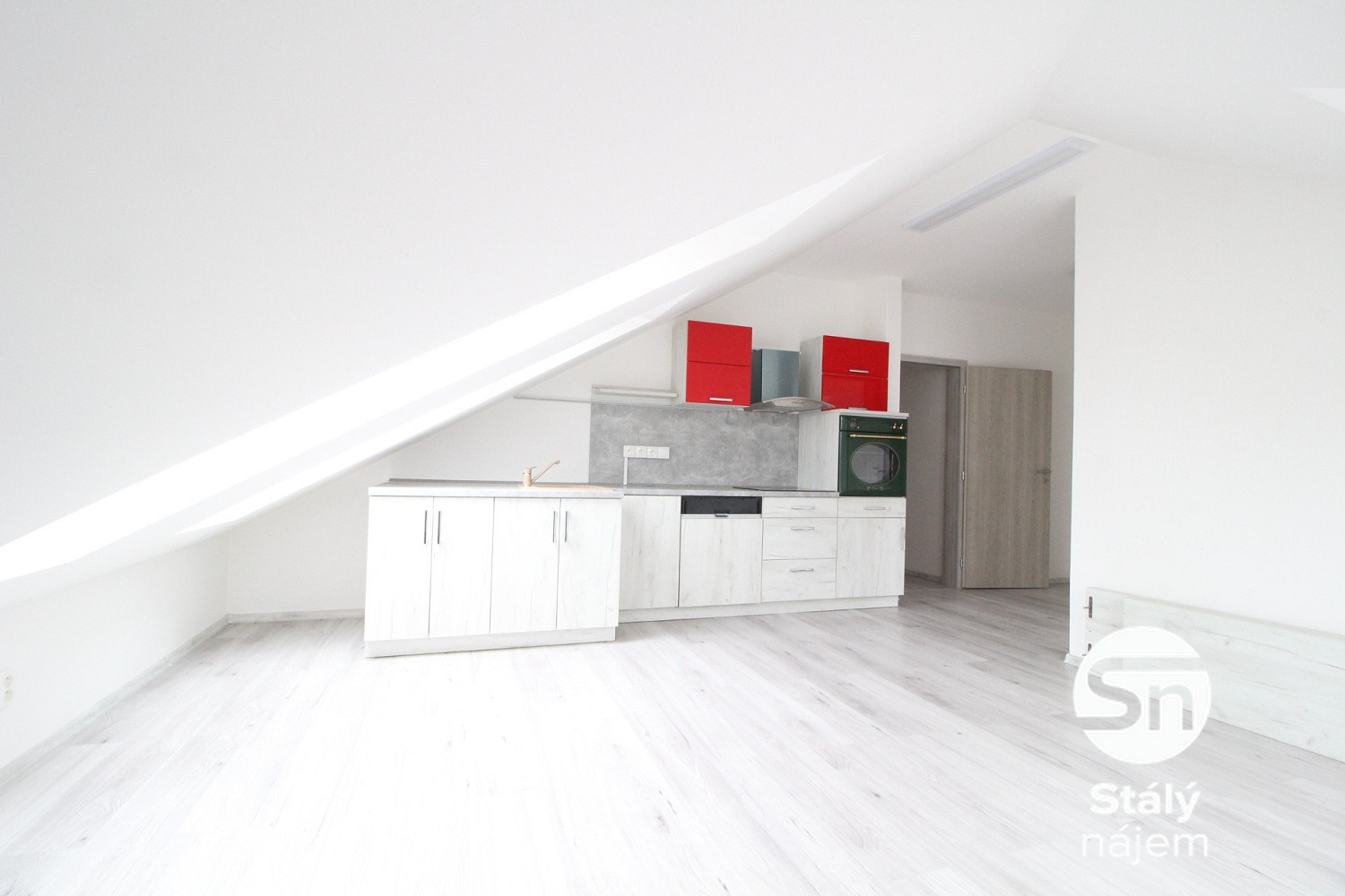 Pronájem bytu 3+1 78 m² – fotografie 3