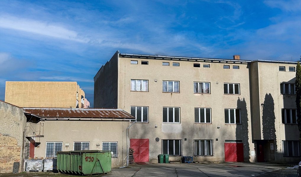 Prodej nájemního domu, činžáku 1 875 m², Krnov – náhled fotky 2