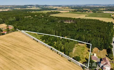 Prodej stavebního pozemku 19 582 m², Opařany, okres Tábor