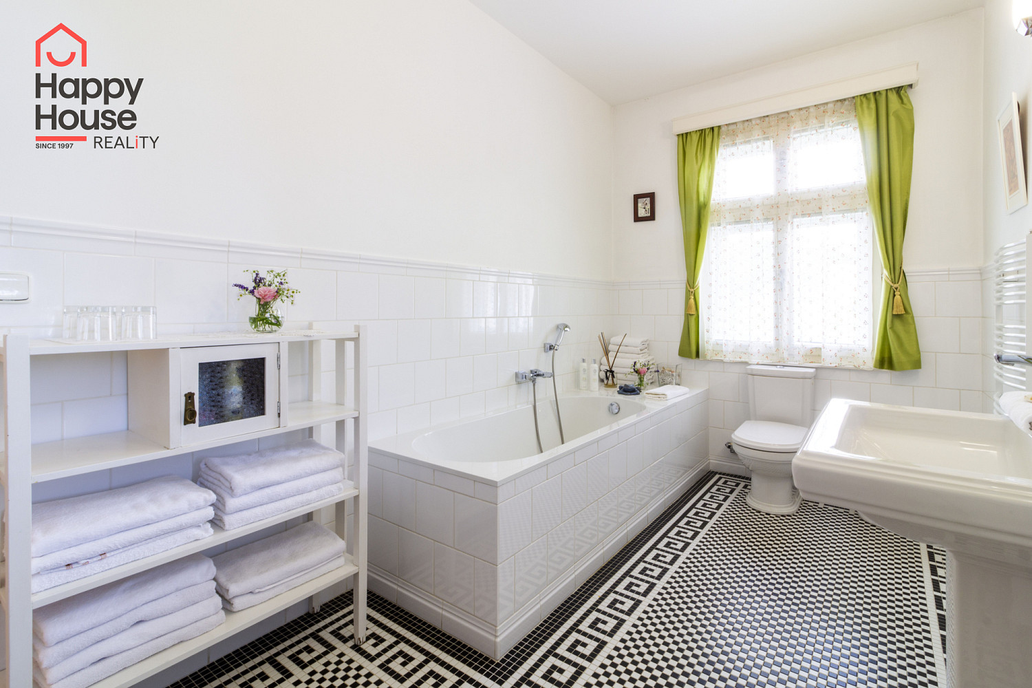 Pronájem bytu 3+1 123 m² – fotografie 3
