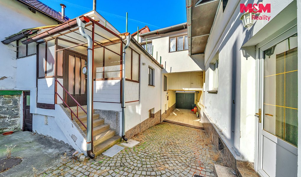 Prodej domu 678 m² s pozemkem 640 m², Úsobí – náhled fotky 15