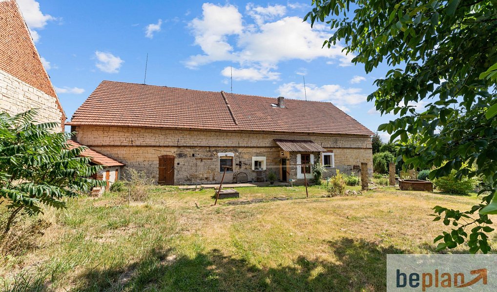 Prodej domu 205 m² s pozemkem 1 082 m², Hředle – náhled fotky 13