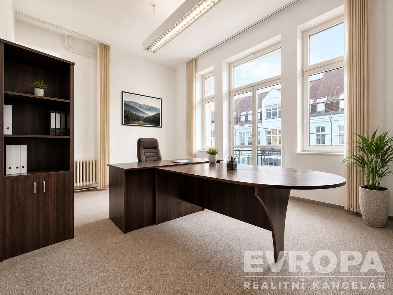 Pronájem kanceláře 160 m² – fotografie 2