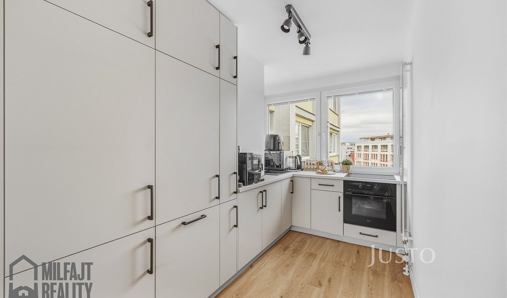 Prodej bytu 3+1 62 m², Liberec – náhled fotky 2