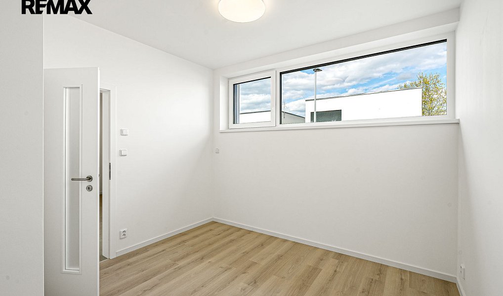 Prodej domu 138 m² s pozemkem 430 m², Praha – náhled fotky 8