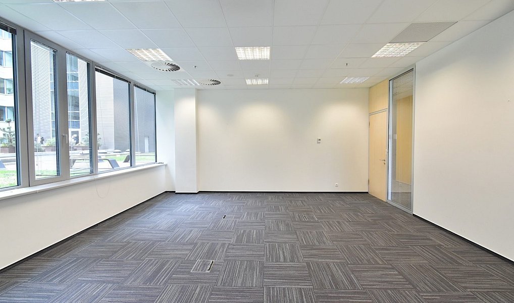 Pronájem kanceláře 616 m², Ostrava – náhled fotky 3