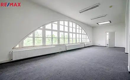 Pronájem kanceláře 53 m², Mírové náměstí, Louny