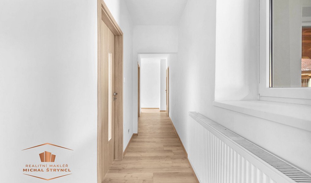 Prodej domu 200 m² s pozemkem 1 044 m², Újezd – náhled fotky 20