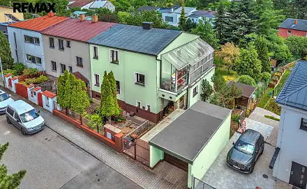 Prodej domu 195 m² s pozemkem 561 m², Krolmusova, Praha 6 - Řepy