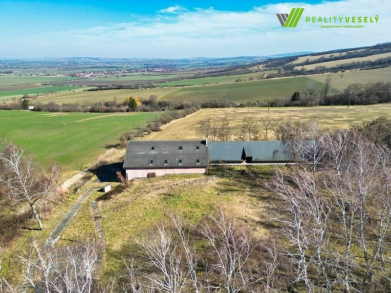 Prodej domu 750 m² s pozemkem 3 110 m²