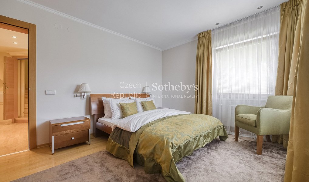 Prodej domu 645 m² s pozemkem 760 m², Průhonice – náhled fotky 9